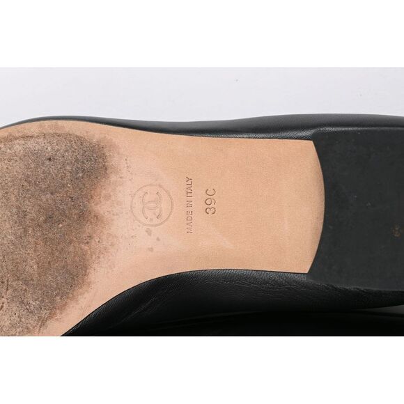 Chanel Cap-Toe Pearl Detail Ballet Flats in Black Leather - Picture 7 of 8